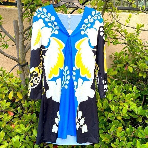 Floral Hawaiian Print Sheath Dress in Sz M - Silky Material. Never been worn. - Picture 1 of 4